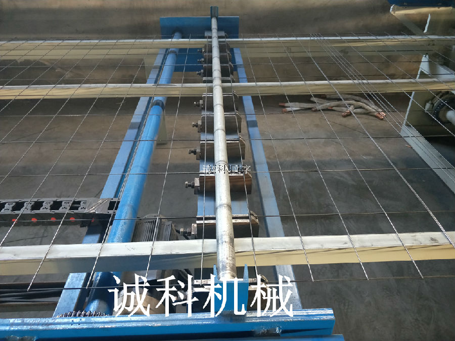 3-6mm盤絲入料焊網(wǎng)機的特點